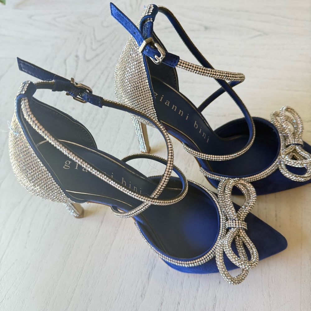 New Gianni Bini Rhinestone Bow Pointed Toe Pumps Heels - Picture 5 of 9